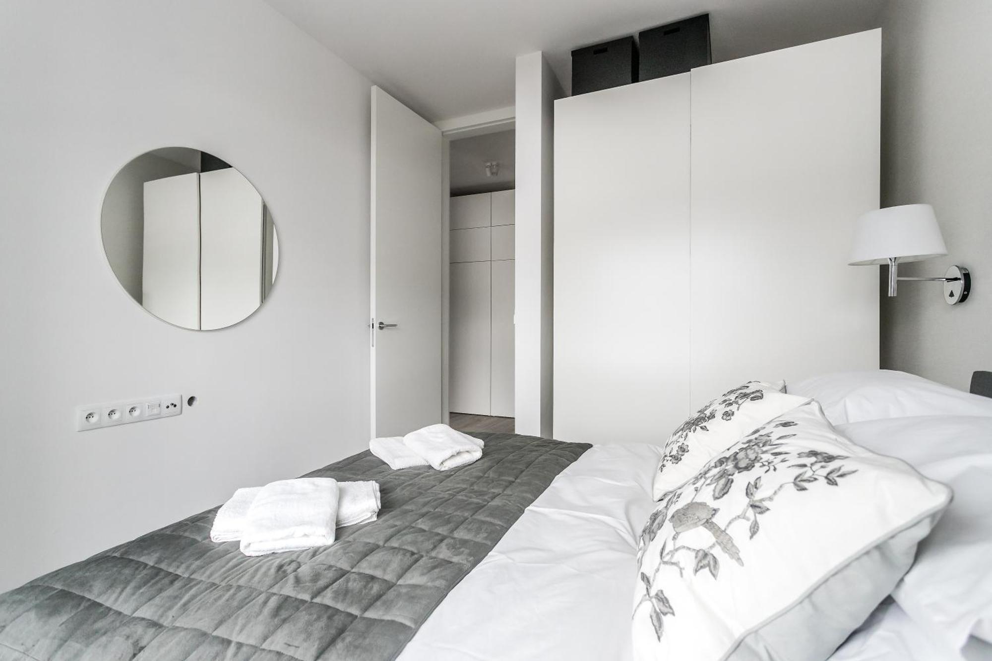 Mennica Residence Apartments By P&O Serviced Apartments Warsaw Room photo